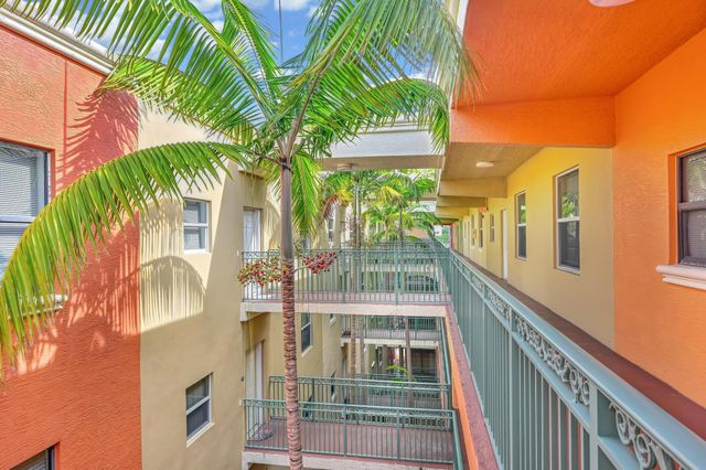 1650 Presidential Way 504, West Palm Beach, FL 33401