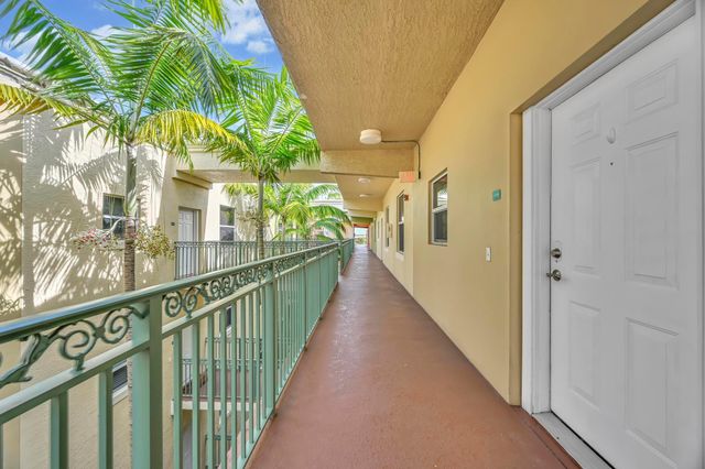1650 Presidential Way 504, West Palm Beach, FL 33401