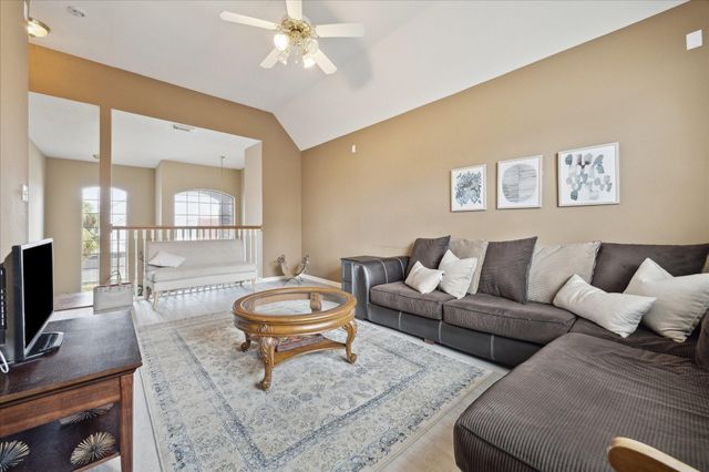 11215 Royce Palms Drive, Houston, TX 77042