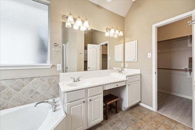 11215 Royce Palms Drive, Houston, TX 77042