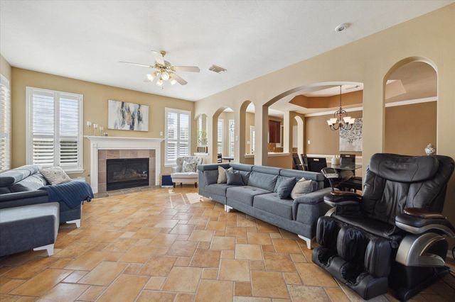 11215 Royce Palms Drive, Houston, TX 77042