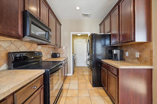 11215 Royce Palms Drive, Houston, TX 77042