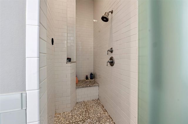 1818 Binz Street C, Houston, TX 77004