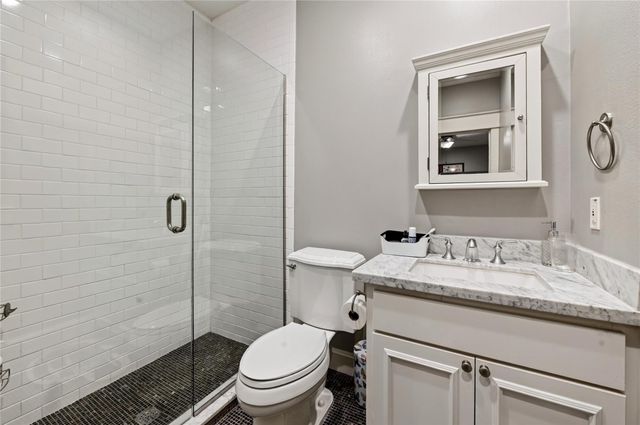 1818 Binz Street C, Houston, TX 77004