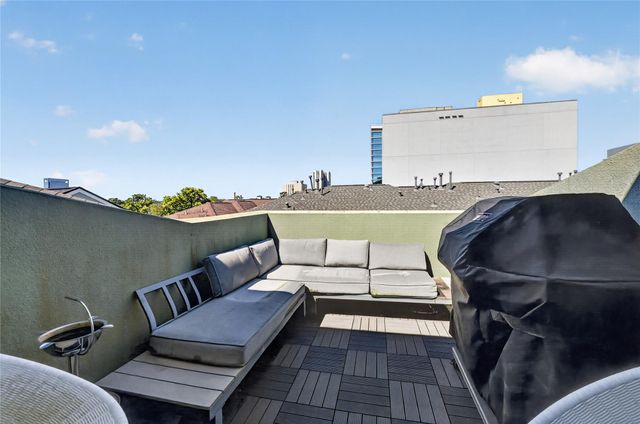 1818 Binz Street C, Houston, TX 77004