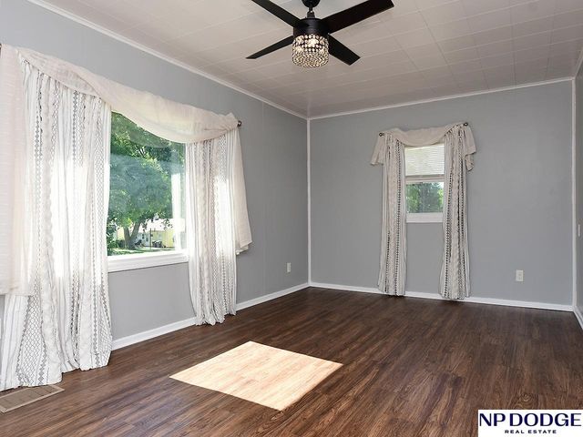6904 Lafayette Avenue, Omaha, NE 68132