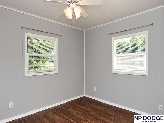 6904 Lafayette Avenue, Omaha, NE 68132