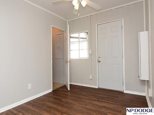 6904 Lafayette Avenue, Omaha, NE 68132