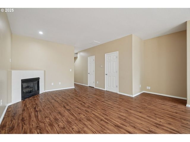 5960 Se 15TH Loop, Gresham, OR 97080