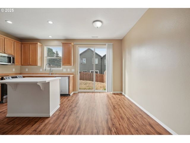 5960 Se 15TH Loop, Gresham, OR 97080