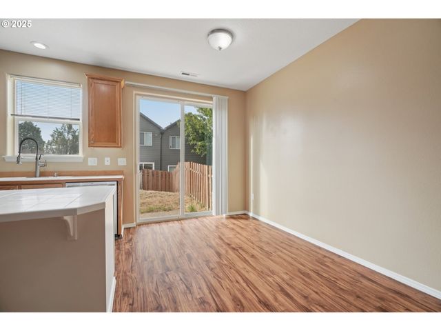 5960 Se 15TH Loop, Gresham, OR 97080