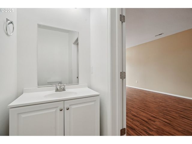 5960 Se 15TH Loop, Gresham, OR 97080