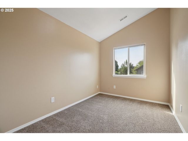 5960 Se 15TH Loop, Gresham, OR 97080