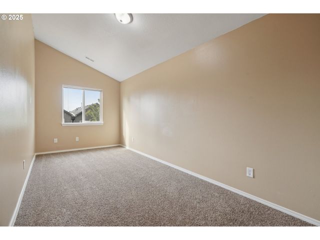 5960 Se 15TH Loop, Gresham, OR 97080