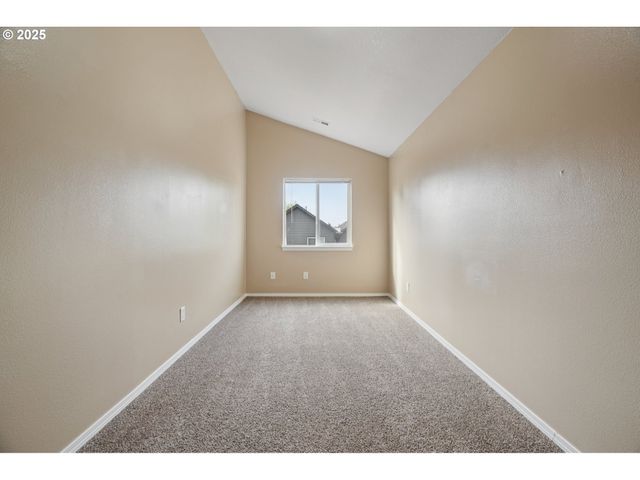 5960 Se 15TH Loop, Gresham, OR 97080