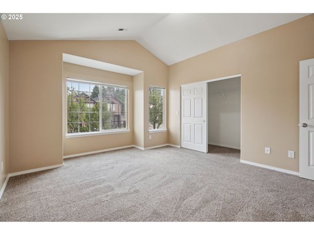 5960 Se 15TH Loop, Gresham, OR 97080