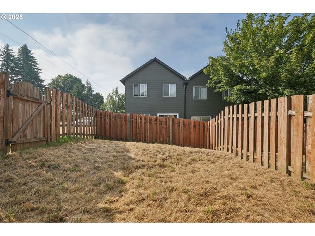 5960 Se 15TH Loop, Gresham, OR 97080