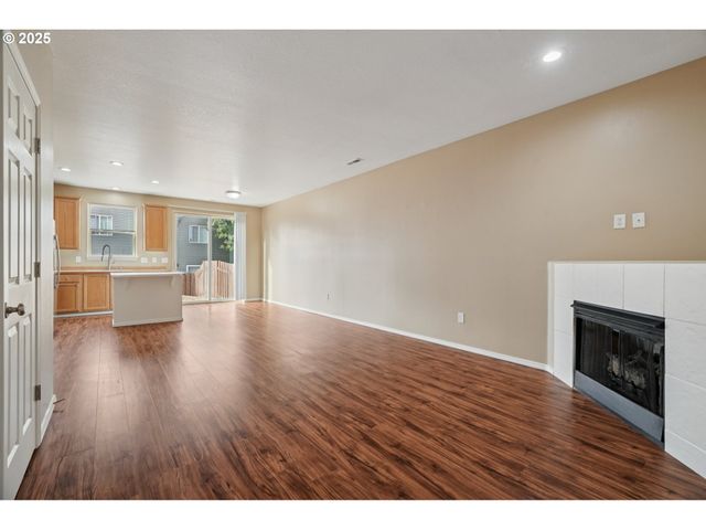 5960 Se 15TH Loop, Gresham, OR 97080