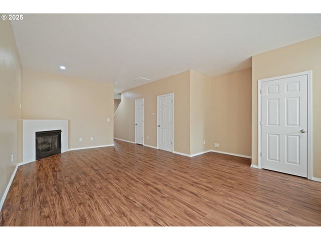 5960 Se 15TH Loop, Gresham, OR 97080