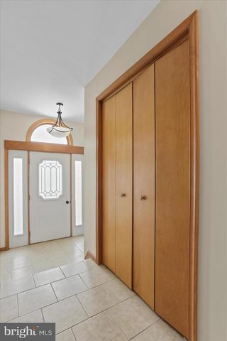 47 EMERALD DR, Chambersburg, PA 17202