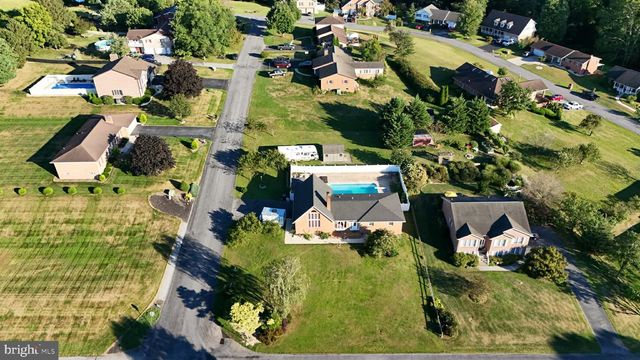 47 EMERALD DR, Chambersburg, PA 17202