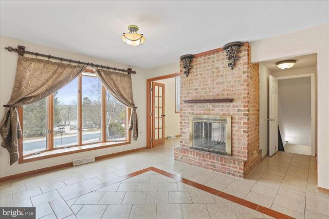 47 EMERALD DR, Chambersburg, PA 17202