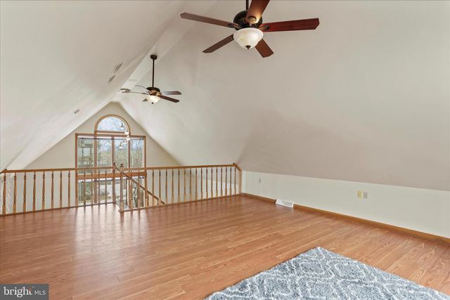 47 EMERALD DR, Chambersburg, PA 17202