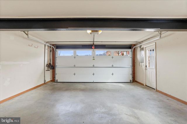 47 EMERALD DR, Chambersburg, PA 17202