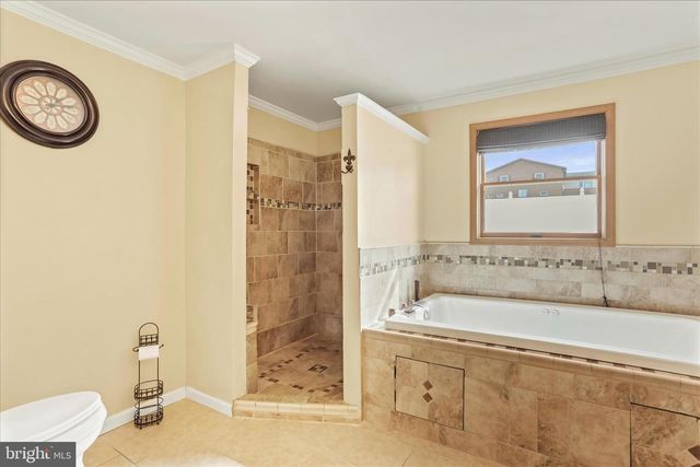 47 EMERALD DR, Chambersburg, PA 17202