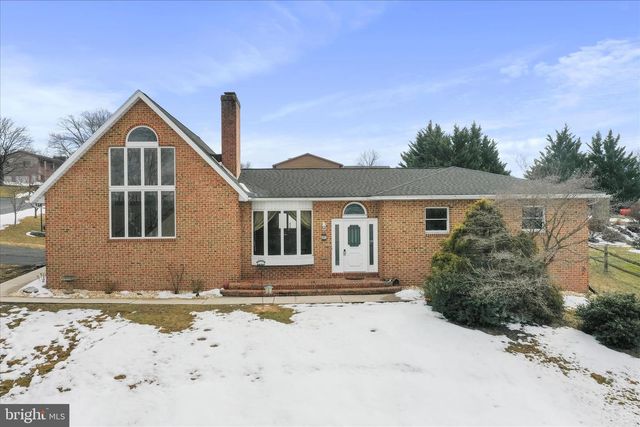 47 EMERALD DR, Chambersburg, PA 17202