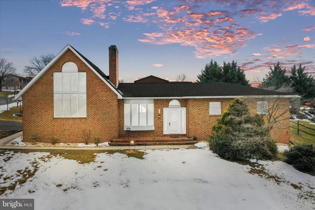 47 EMERALD DR, Chambersburg, PA 17202