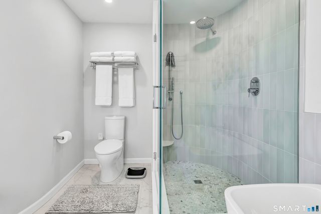 1053 Fairfield Beach Road, Fairfield, CT 06824