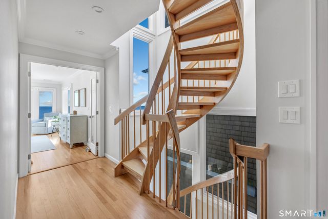 1053 Fairfield Beach Road, Fairfield, CT 06824