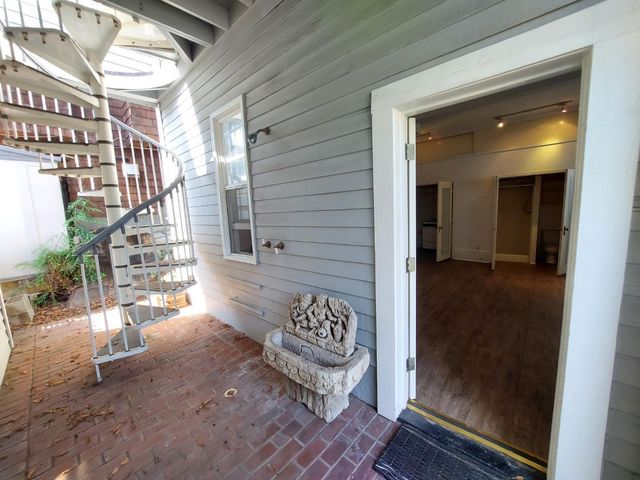 429 Capitola Avenue, Capitola, CA 95010