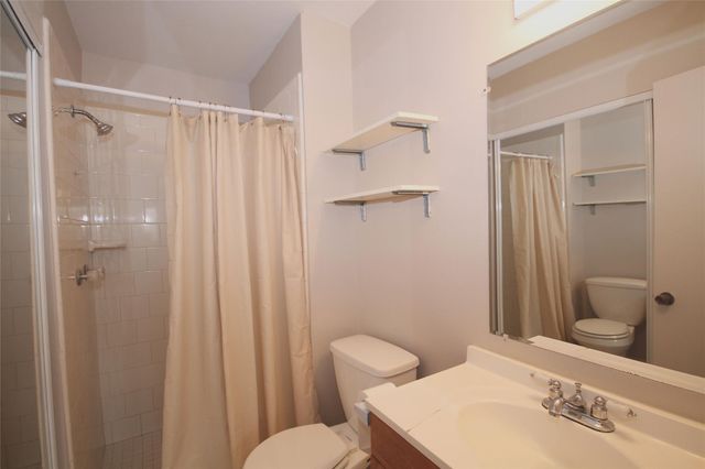 1106 Ravenscourt Drive, Sugar Land, TX 77498