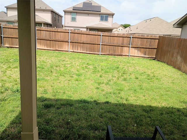 3620 Judges, Ennis, TX 75119