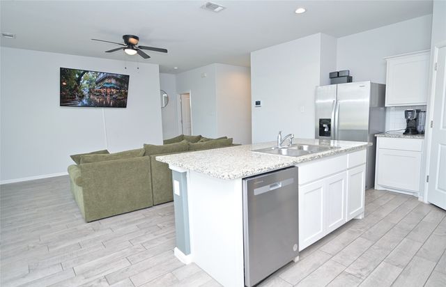 8621 Angel Gardens Drive, Fort Worth, TX 76179