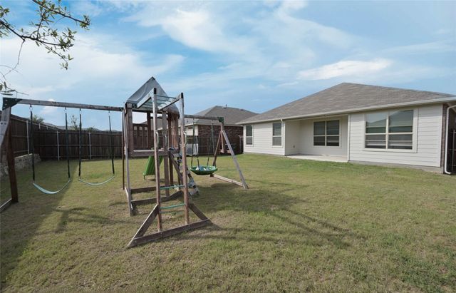 8621 Angel Gardens Drive, Fort Worth, TX 76179