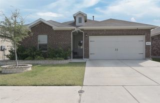 8621 Angel Gardens Drive, Fort Worth, TX 76179