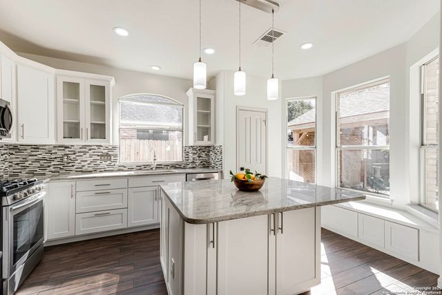 1154 Bluff Forest, San Antonio, TX 78248