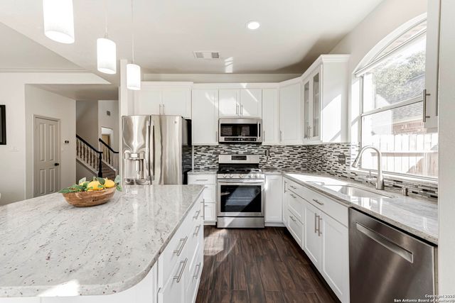 1154 Bluff Forest, San Antonio, TX 78248