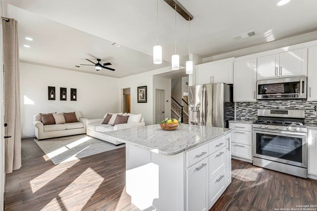 1154 Bluff Forest, San Antonio, TX 78248