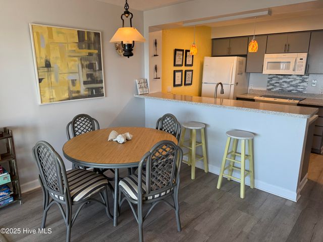 1311 S Lake Park Boulevard S Unit 3a, Carolina Beach, NC 28428