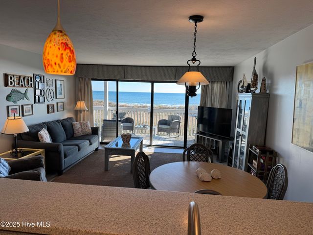 1311 S Lake Park Boulevard S Unit 3a, Carolina Beach, NC 28428