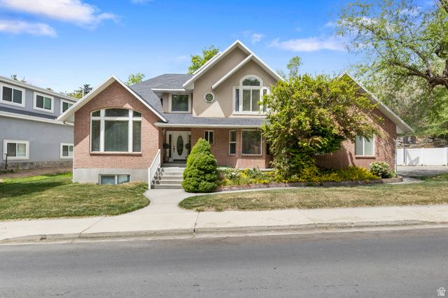 302 W HIDDEN HOLLOW DR, Orem, UT 84058