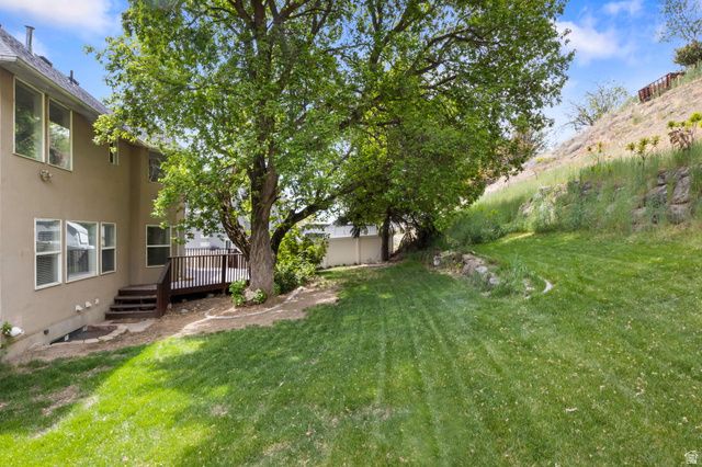 302 W HIDDEN HOLLOW DR, Orem, UT 84058