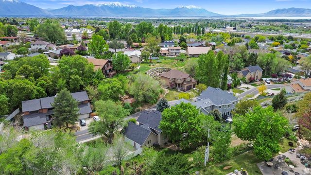 302 W HIDDEN HOLLOW DR, Orem, UT 84058