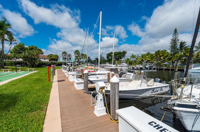 2731 NE 14th Street Causeway 430, Pompano Beach, FL 33062