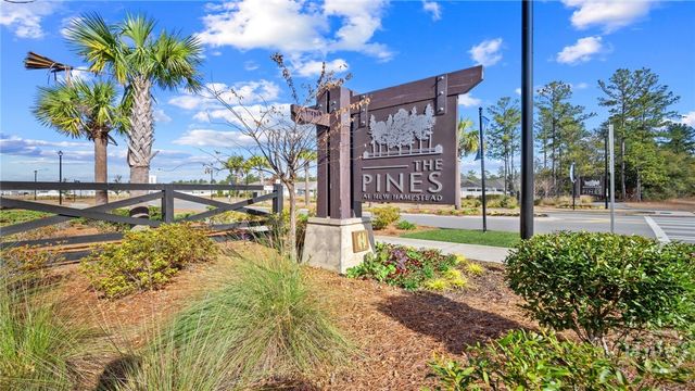 1078 Bergamot Road, Bloomingdale, GA 31302