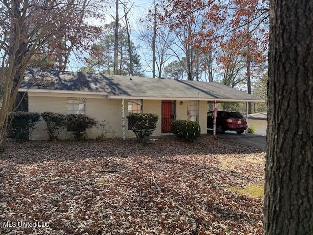 223 Champion Hill Drive, Jackson, MS 39212